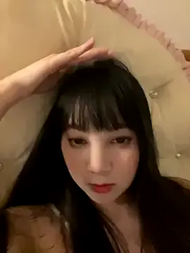 Offline Xdouyaa on StripChat