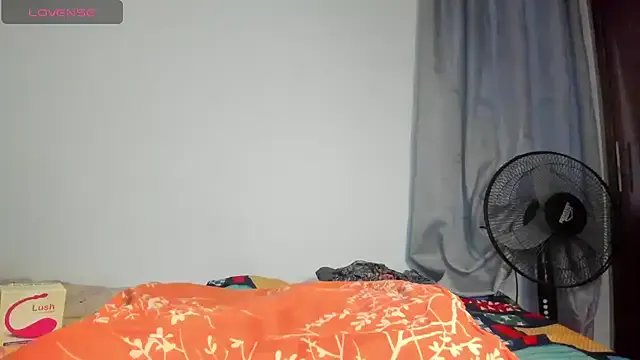 Freechat xia_ebonyts on StripChat