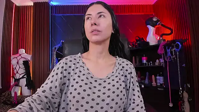 Offline XiaQueen on StripChat