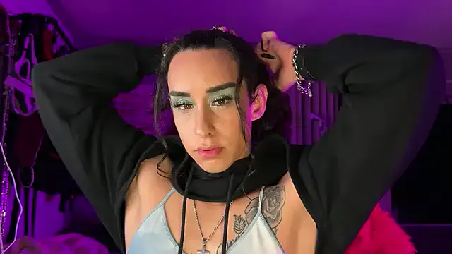 Freechat xoFrankie on StripChat