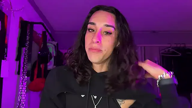 Freechat xoFrankie on StripChat