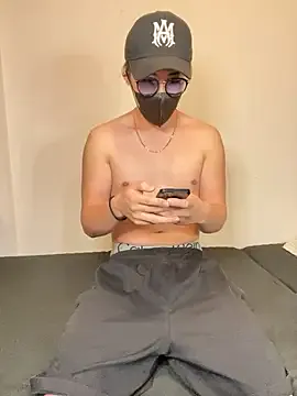 xxx_men on StripChat