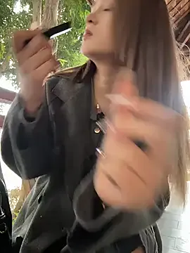 Offline yuki_june on StripChat