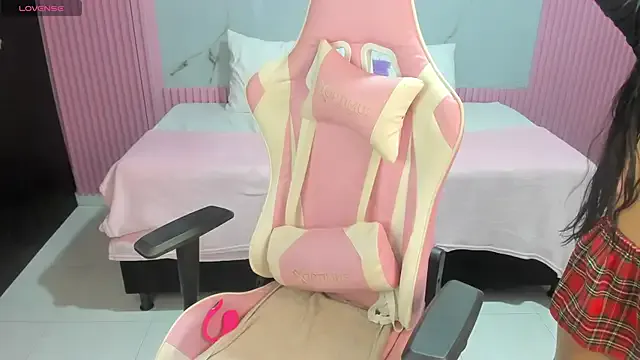 Freechat Yuli_16 on StripChat